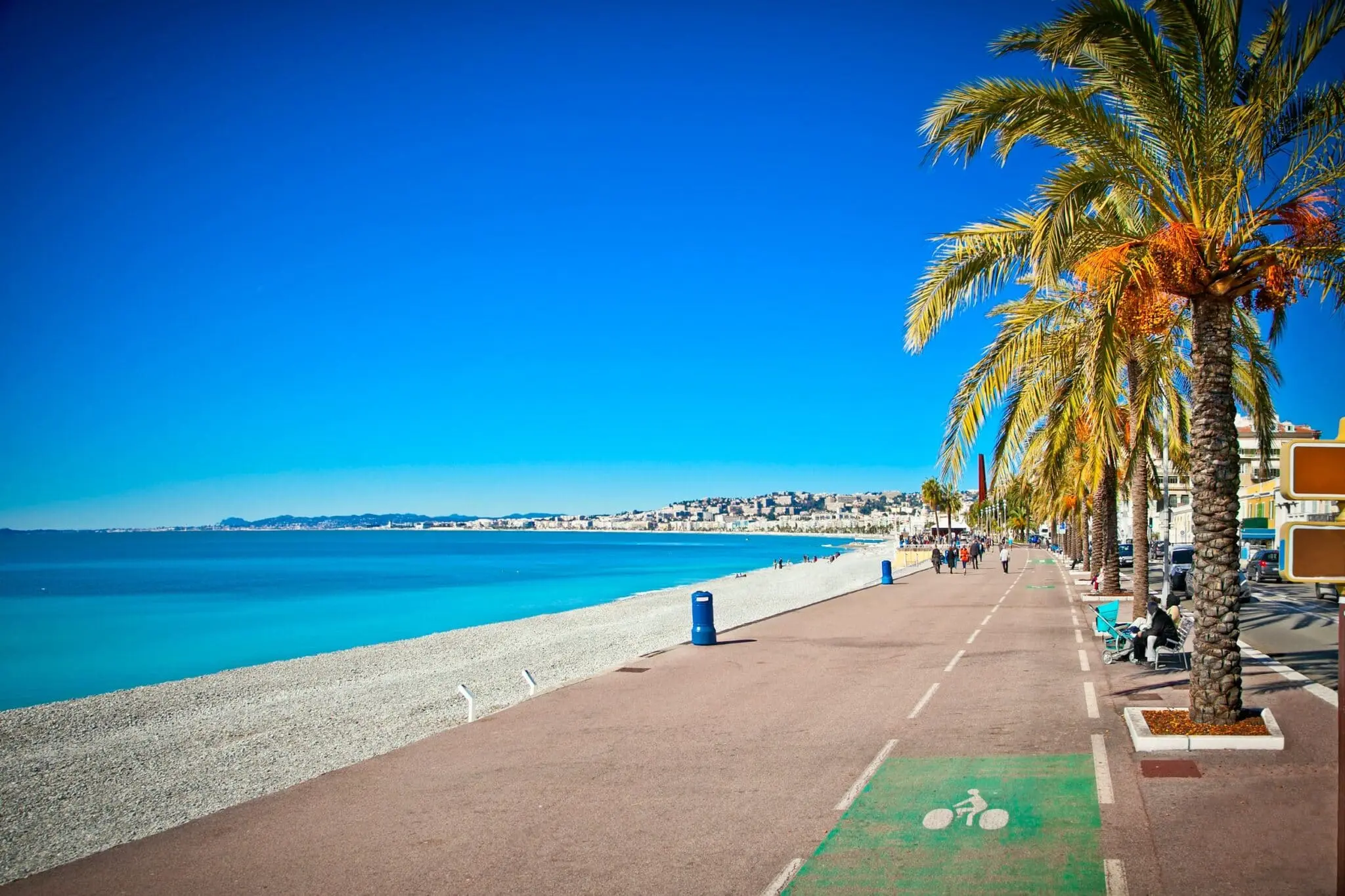 Roller ride in Nice, France